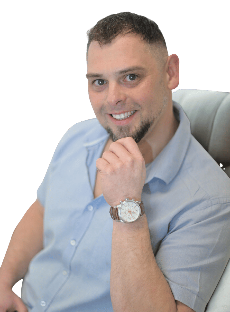 Alexander sitz auf einem Stuhl